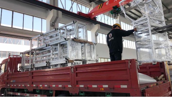 定制鋁型材完美發貨，精準滿足您的每一個需求！